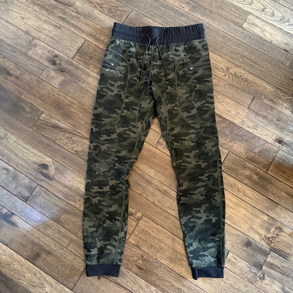 BYLT CAMO GYM JOGGERS